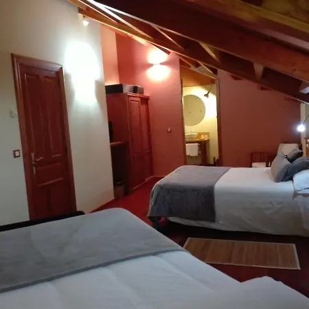 Hotel Rural El Rexacu 2*