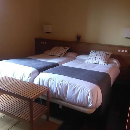 Hotel Rural El Rexacu 2*