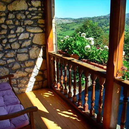 Hotel Rural El Rexacu 2*