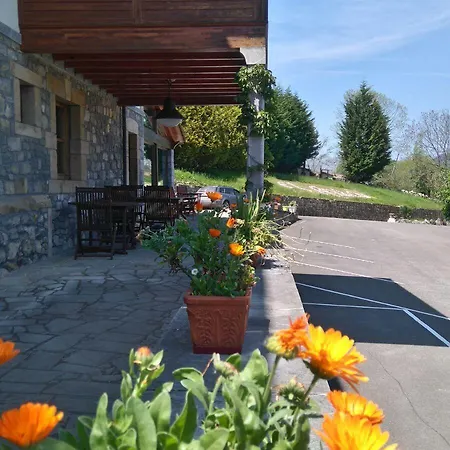 Rural El Rexacu Hotel