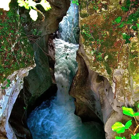 Hotel Rural El Rexacu 2*