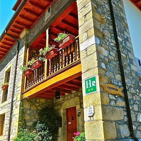 Rural El Rexacu Hotel 2*