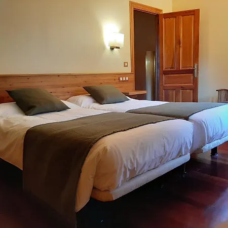 Hotel Rural El Rexacu