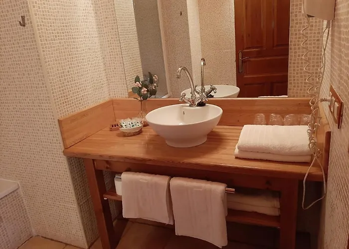 Hotel Rural El Rexacu 2*