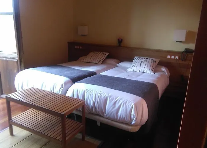 Hotel Rural El Rexacu 2*