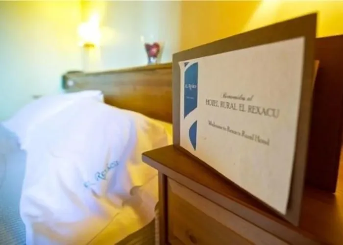 Hotel Rural El Rexacu 2*