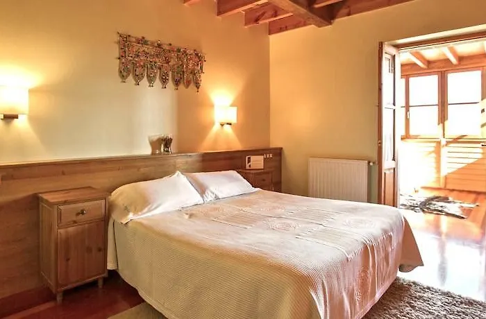 Hotel Rural El Rexacu 2*