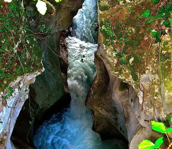 Hotel Rural El Rexacu 2*